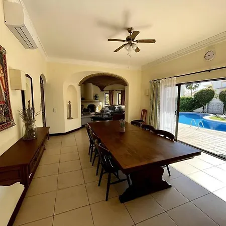 Villa Oceankokia